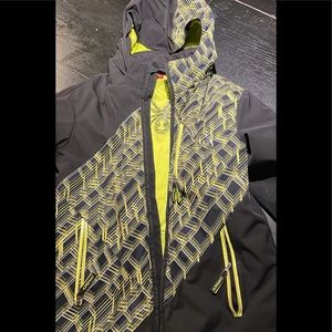 Boys 14 Neon yellow and black Spyder jacket. Great for sledding/snowboarding